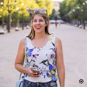 Banana Republic floral tank size XS